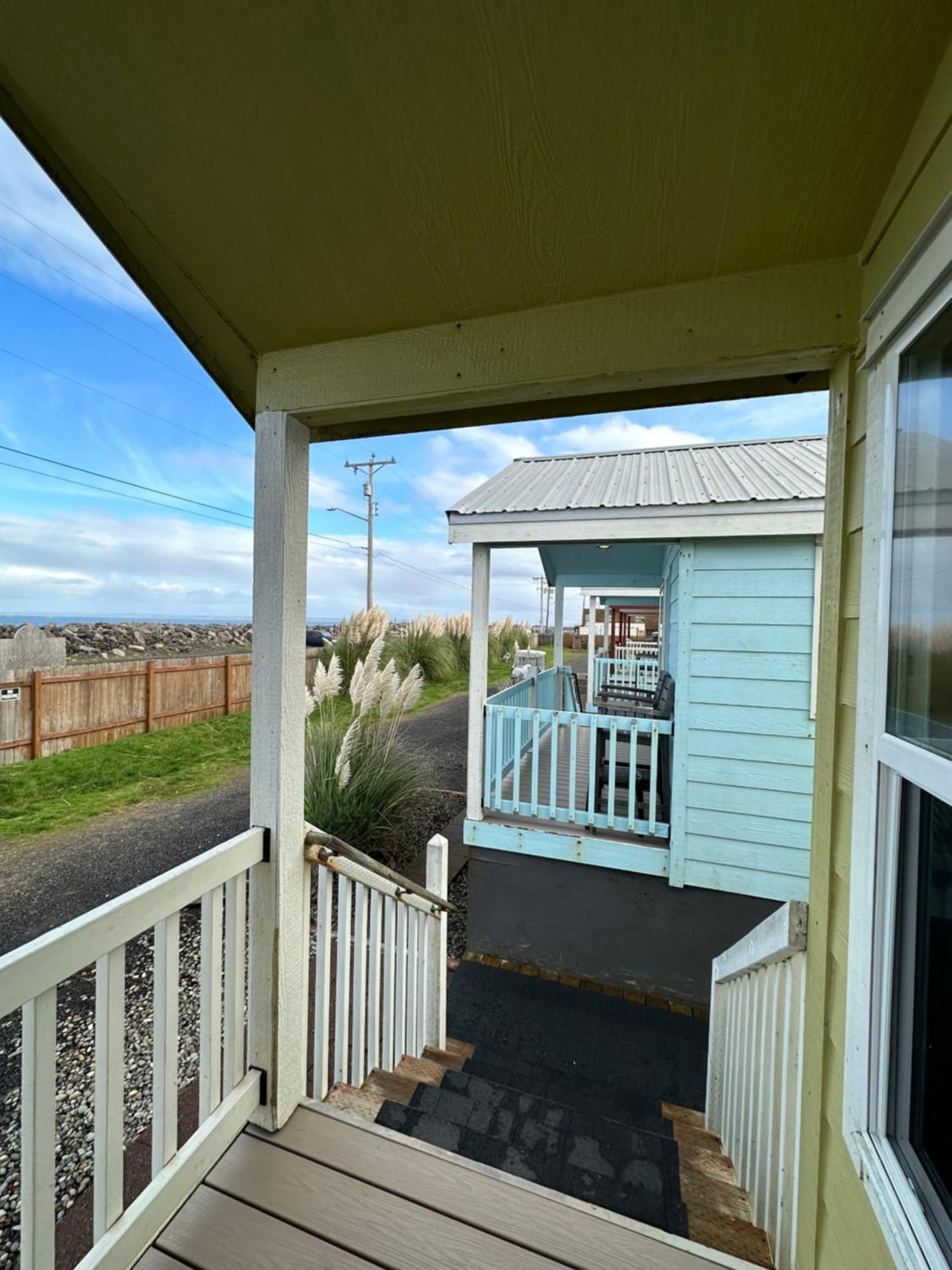 Westport Marina Cottages Екстериор снимка