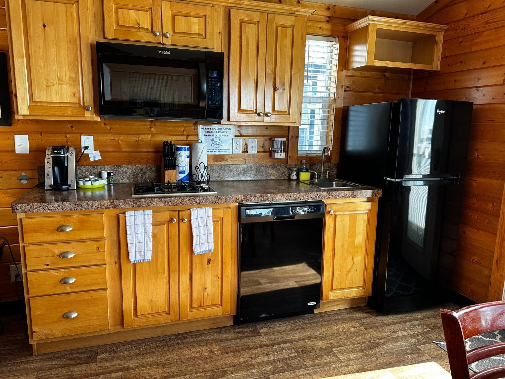 Westport Marina Cottages Стая снимка